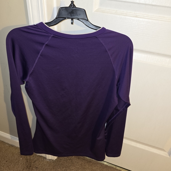 Nike Women's V-Neck Purple Long Sleeve Tee - Picture 2 of 3
